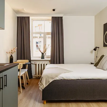 Beautiful In Downtown - Great Location Apartment
