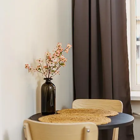 Apartament Beautiful In Downtown - Great Location Ryga